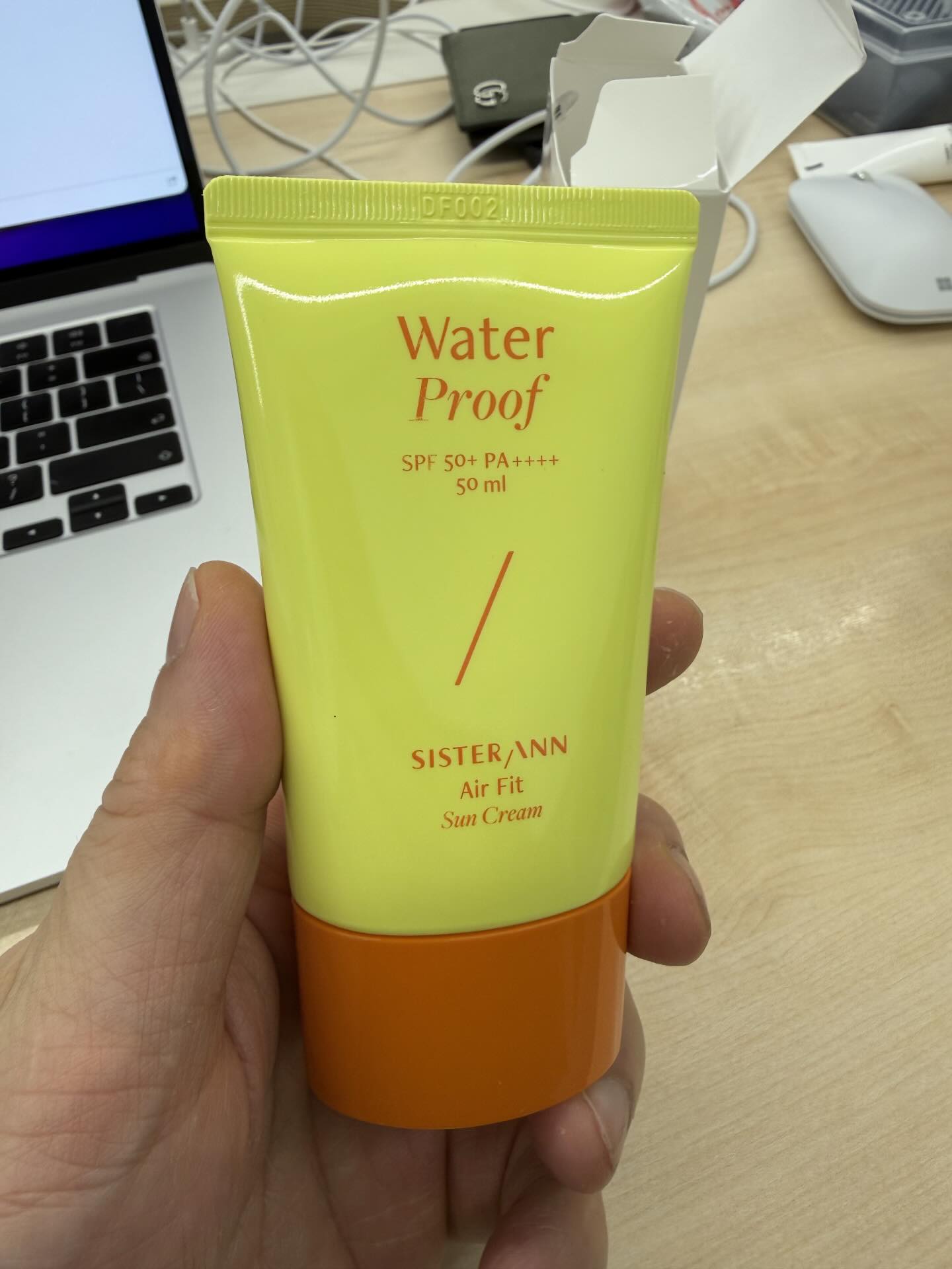 피부과 교수가 권한 선크림인데 얼굴이 터졌다면? 무기자차 vs 유기자차의 진실